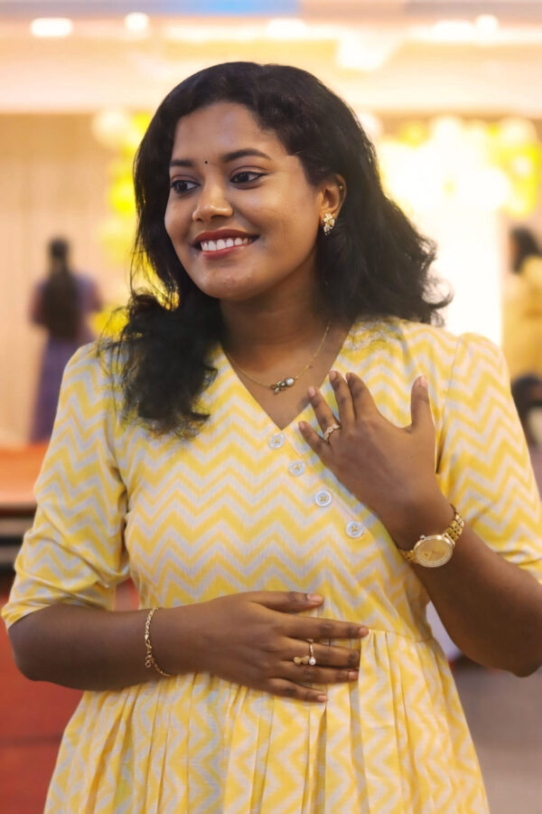 Yellow and white striped pattern Maxi dress - AKM02