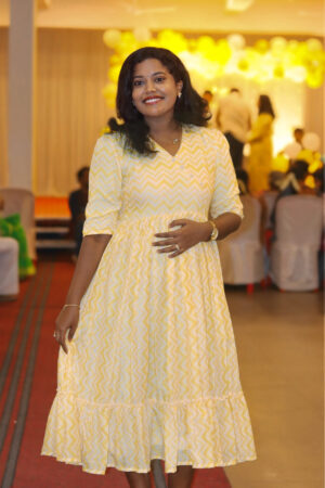 Yellow and white striped pattern Maxi dress - AKM02