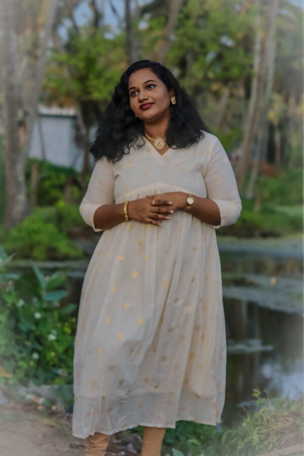 Onam special edition - Alia cut kasavu cotton kurthi